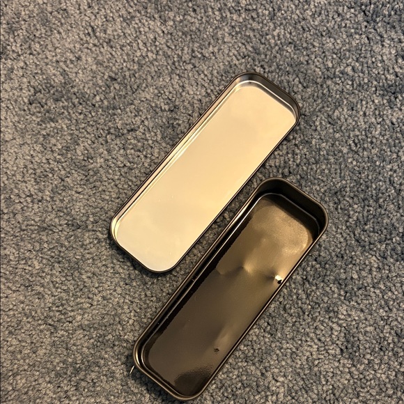 NUDESTIX Compact Black Storage Case - Picture 2 of 3